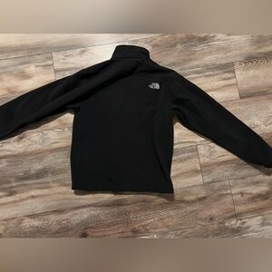 The North Face - Soft Shell Stretch Jacket
Men- Size SMALL
(Or unisex)
BLACK